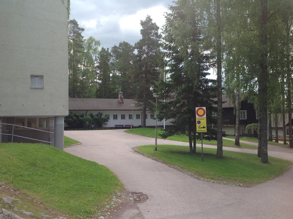 Solvalla Värdshus 2*
